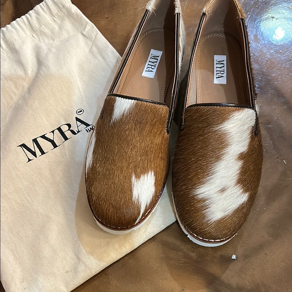 Myra Bag Brown and White Flats